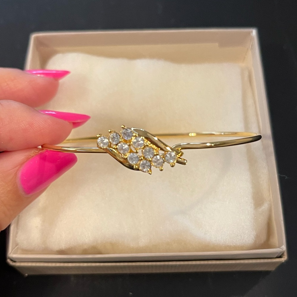 Vintage Avon Sparkle Twist Gold and Rhinestone Bangle Bracelet